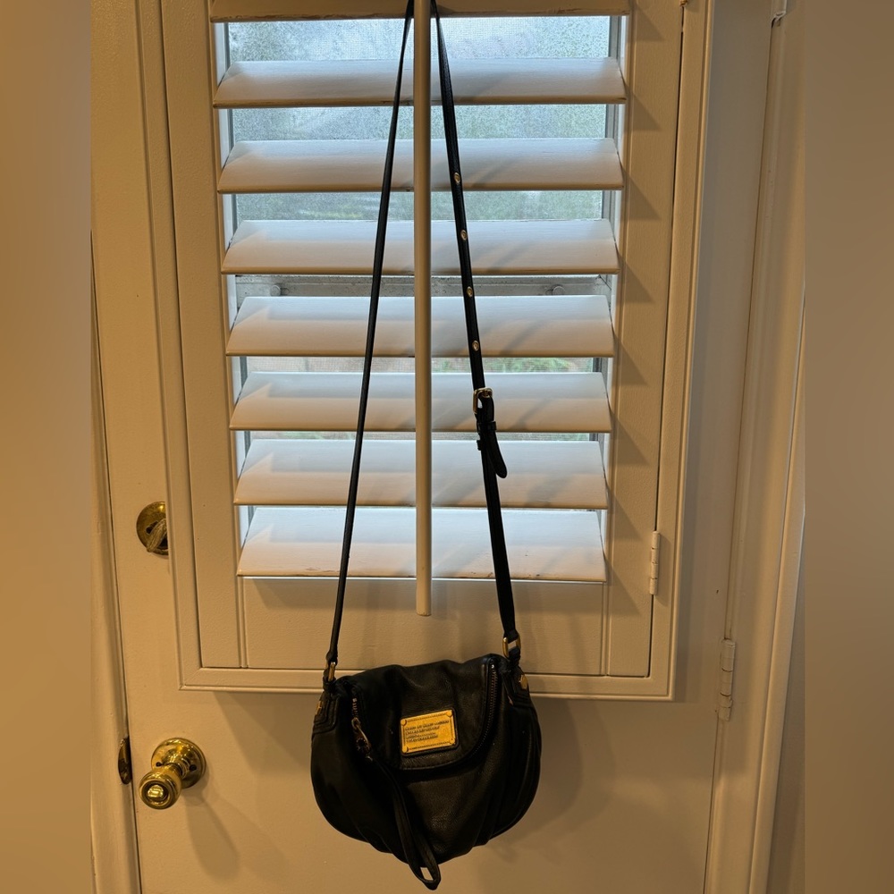 Marc Jacobs black leather crossbody